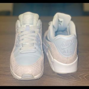 Nike Airmax Women’s size 7.5.